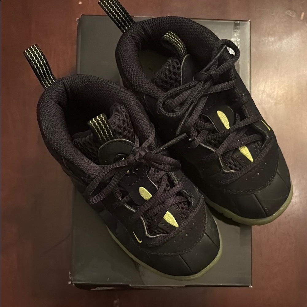 Nike Toddler Sz 7C Little Posite One